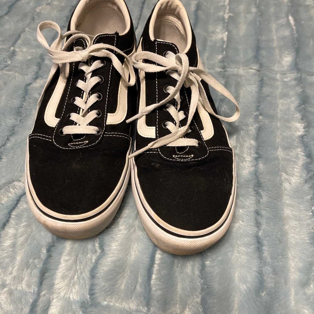 Women’s van’s excellent condition wize 10.5